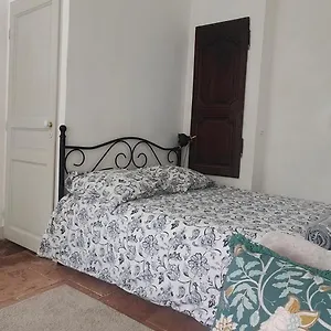  Appartement Avec Jardin A 10 Mn A Pied Du Centre